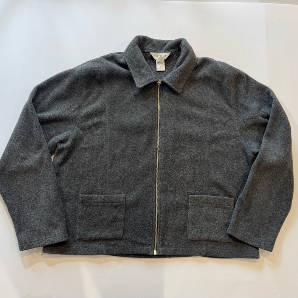 Women’s Van Heusen Charcoal Sherpa jacket with cute front pockets size XL